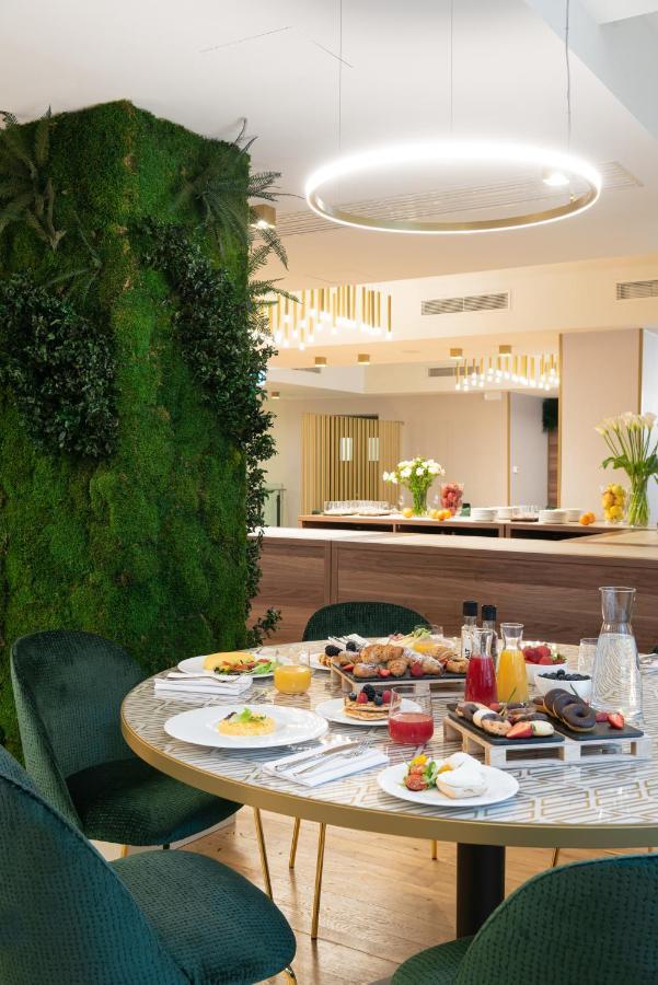 Hotel Tocq Milan Exterior photo