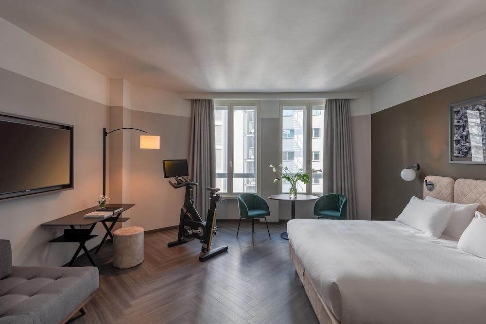 Hotel Tocq Milan Exterior photo